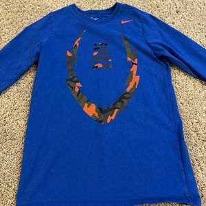 Boys Nike long sleeve tee